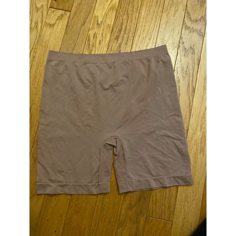 Skinny Girl women's plus beige smoothers and shapers high rise shorts size 3X